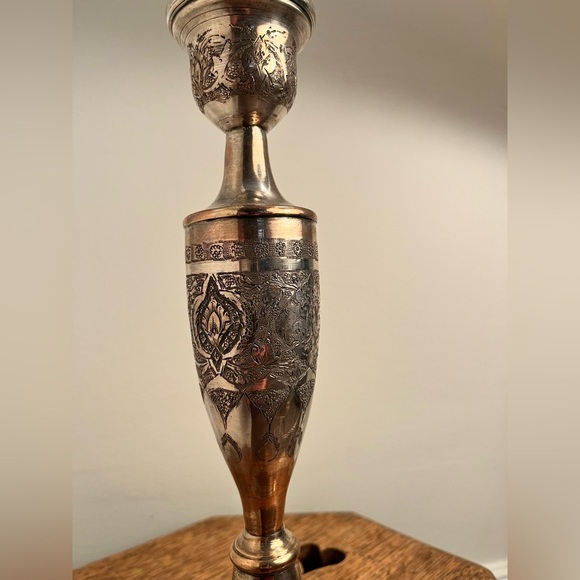 Elegant Silver Candle Holder - Picture 5 of 7